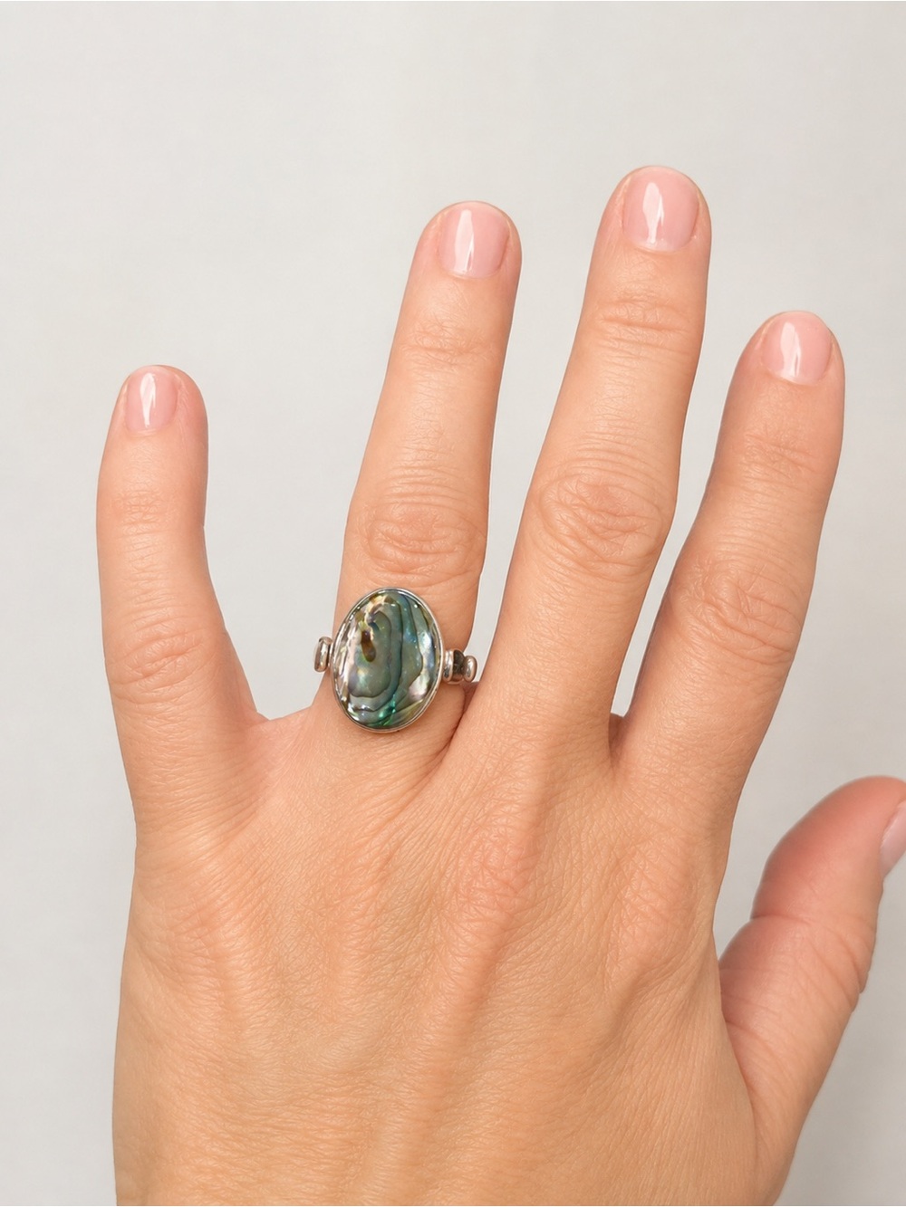 Sterling Silver Abalone Oval Ring in Iridescent Green size 5.5